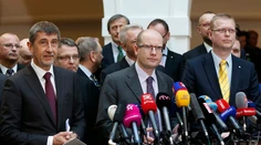Sobotka tvrdí, že Babiš a Zeman spolu uzavreli pakt. Hrad aj Babiš to odmietli
