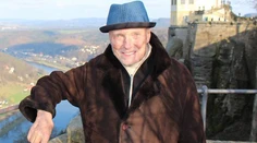 Karel Gott sa už lieči doma a teší sa na návrat do normálneho života