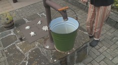 V Tulčíku pri Prešove čakajú na vodovod už roky. Sú odkázaní na studne a pomoc hasičov