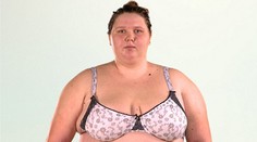 Nezmestí sa ani do sedadla v autobuse: Klaudia má 19 rokov a 175 kíl