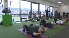 Spoločne sa hýbu a vytvárajú priateľstvá. Centrum v Bratislave umožňuje seniorom predĺžiť si aktívnu starobu