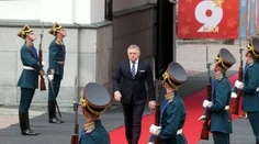 FOTO: Fica v Kremli vítala čestná stráž, orchester a rozvinuli červený koberec. Zahraničné médiá upozorňujú na jednu vec