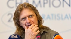 Sabovčík: Vlasy si ostrihať nenechám, ešte mi nepadajú