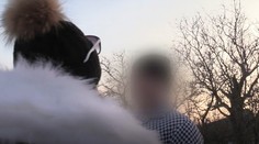 Drží psy v tme a bez vody. Tento muž nás vysmial a chválil sa, že pracuje v SIS