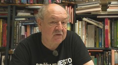 Na jeho príbehoch či textoch k piesňam vyrastali mnohí. Daniel Hevier oslavuje 70 rokov