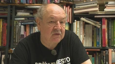 Na jeho príbehoch či textoch k piesňam vyrastali mnohí. Daniel Hevier oslavuje 70 rokov