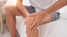 Jarné počasie môže zhoršovať bolesti. Lekárka vysvetľuje prečo a radí, ako si pomôcť