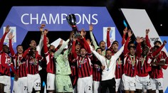 Fantastické milánske derby rozsekol žolík z lavičky v 93. minúte. Superpohár berie po obrate AC