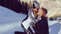 Neromantické video zo zásnub Paris Hilton. Veď po ňom skočila ako po údenom!