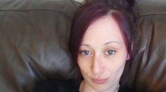 Žena strávila tri dni v havarovanom aute vedľa svojho mŕtveho priateľa. Zomrela v nemocnici