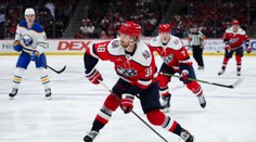 Spoluhráč Fehérváryho si od hokeja oddýchne dlhšie. Jeho absencia sa po operácii môže poriadne natiahnuť