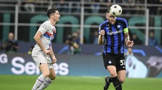 Lobotkov Neapol potopil Amsterdam, Škriniar schoval Lewandowskeho a Inter predbehol Barcu