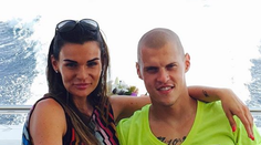 Martin Škrteľ sa pochválil manželkou v bikinách. To je sexy telo