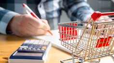 Potraviny za posledné roky zdraželi o polovicu, platy však narástli o 145 percent, tvrdí analytik