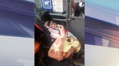 Cestujúci v autobuse tomu nemohli uveriť: Vodička mala so sebou choré batoľa