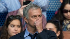 Mourinho už nie je tréner Chelsea, nahradiť by ho mal Hiddink