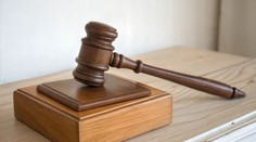 Extrémne bizarná žaloba na zamestnávateľa. Ženu vytočilo správanie nadriadených po roku vo firme