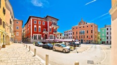 Malé chorvátske mestečko pomaly vymiera. Starosta preto ponúka apartmány za nízke ceny