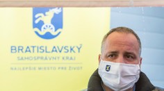 Bratislavský župan kritizuje otváranie kostolov. Pýta sa, či sú naozaj jednou z priorít