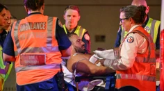 Krvavá streľba na pláži v Sydney. Na mieste ostalo niekoľko nehybne ležiacich tiel, hlásia 16 mŕtvych