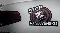 Nespokojní taxikári vyšli opäť do ulíc proti Uberu a jej podobným aplikáciám