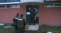 Susedia počuli hrozivé výkriky. Posun v prípade muža, ktorý mal na východe Slovenska vyvraždiť celú svoju rodinu