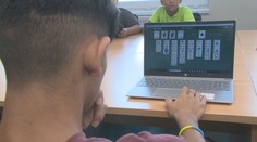 Štát rozdá žiakom poukážky na internet. Mnohí však doma nemusia mať ani počítač