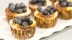 Čučoriedkové minicheesecakes