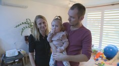 Rodičia malej Editky sa nevzdávajú. Či nakoniec budú musieť poisťovni za liek platiť, rozhodne ústavný súd