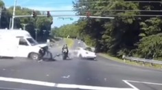 VIDEO: Stáli pri ňom všetci svätí. Motorkár ušiel tragédii len o vlások