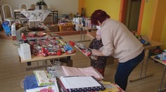 Spočiatku išlo o drobnosti, teraz pomáha desiatkam detí. Pani Gabriela im zháňa všetko potrebné