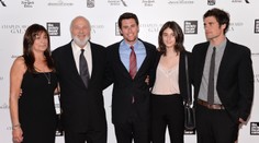 Mal brutálne zavraždiť svojich rodičov: Syna zosnulého režiséra Reinera obžalovali