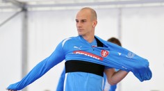 Blamáž Čechov vyvolala rozruch: Pod trénerom sa trasie stolička, záložník predviedol skrat pred celým národom