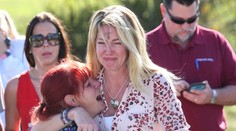 Masaker na strednej škole na Floride si vyžiadal 17 obetí, strelca obvinili z vrážd