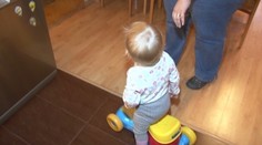 Dievčatko sa nedočkalo sanitky po 30-minútach. Kde je problém?