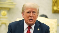 Trump podpísal nariadenie o zavedení nových ciel. Týkajú sa desiatok obchodných partnerov USA