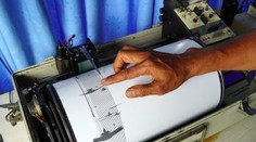 Japonsko sa prebudilo do otrasov. Krajinu zasiahlo silné zemetrasenie