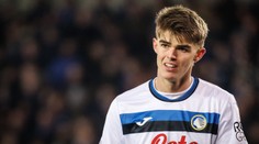 VIDEO: Hráči Atalanty sa len neveriacky prizerali. Duel šesťnásťfinále LM rozhodla kontroverzná penalta