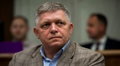Voľby by na prelome júla a augusta vyhral Smer-SD, nasleduje PS a Hlas