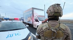 Zahral ukrajinskú pieseň, zatkli ho. Život na Kryme je plný vojakov, pravidiel, utláčania a hrozieb