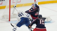 VIDEO: Jubilejný gól Tavaresa zatienila prehra. Columbus proti Torontu potvrdil formu