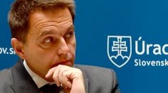 Šéf NBS Makúch končí, nahradiť ho môže Kažimír