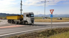 Nové kontroly na cestách. Inšpektori práce môžu zastaviť vozidlo a udeliť pokutu do 700 eur