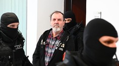 Spojili sme sa so synom Juraja Cintulu. Premiérov poradca tvrdí, že po atentáte mazal otcovu komunikáciu