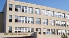 Najlepšou strednou odbornou školou je Obchodná akadémia v Trnave