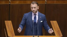 Poslanci budú pokračovať v diskusii k odvolávaniu ministra vnútra v stredu