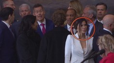 Muži nevedeli, kam sa majú pozerať. Odvážne odetá manželka miliardára Bezosa ich privádzala do rozpakov