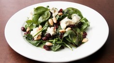 Jesenný šalát s brusnicami - Recept od vás pre vás