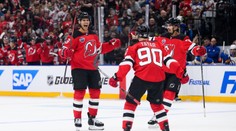 VIDEO: Tomáš Tatar ukončil gólové suchoty. Erik Černák sa po tomto nešetrnom zákroku zranil