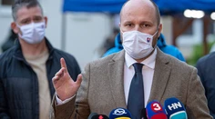 Minister obrany Jaroslav Naď je v domácej karanténe